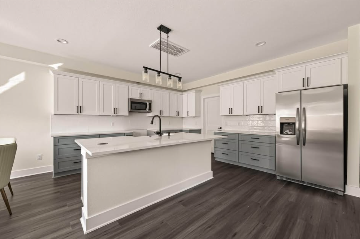 NEWLY BUILD HOMES FOR RENT IN CYPRESS - Houses in Cypress - Image 4 of 10