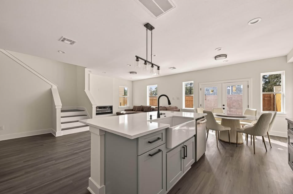 NEWLY BUILD HOMES FOR RENT IN CYPRESS - Houses in Cypress - Image 5 of 10