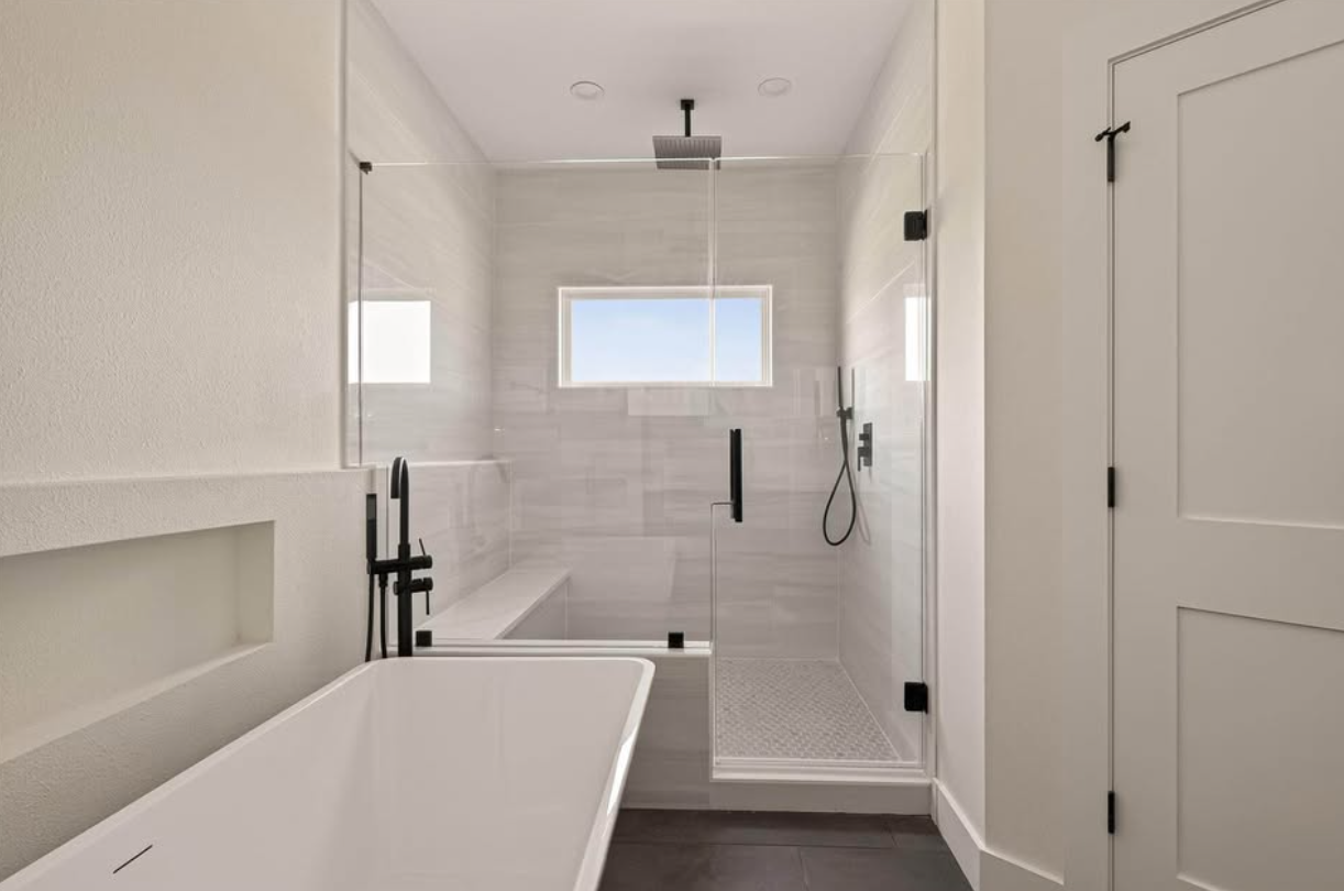 NEWLY BUILD HOMES FOR RENT IN CYPRESS - Houses in Cypress - Image 6 of 10