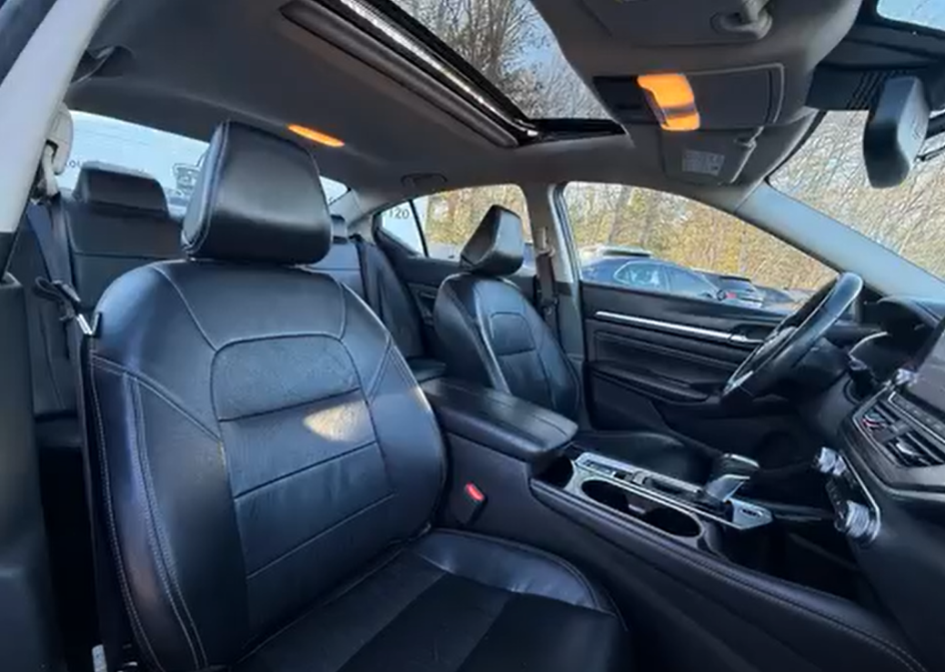 Nissan Altima 2.5 Platinum AWD Sedan 4D 2020 - Cars in Stoughton - Image 8 of 10