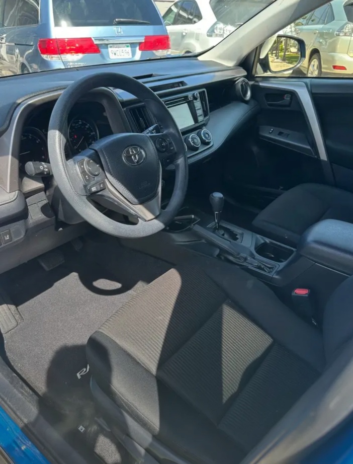 Selling my 2018 Toyota RAV4 LE in Garden Grove - Cars in Garden Grove - Image 6 of 8