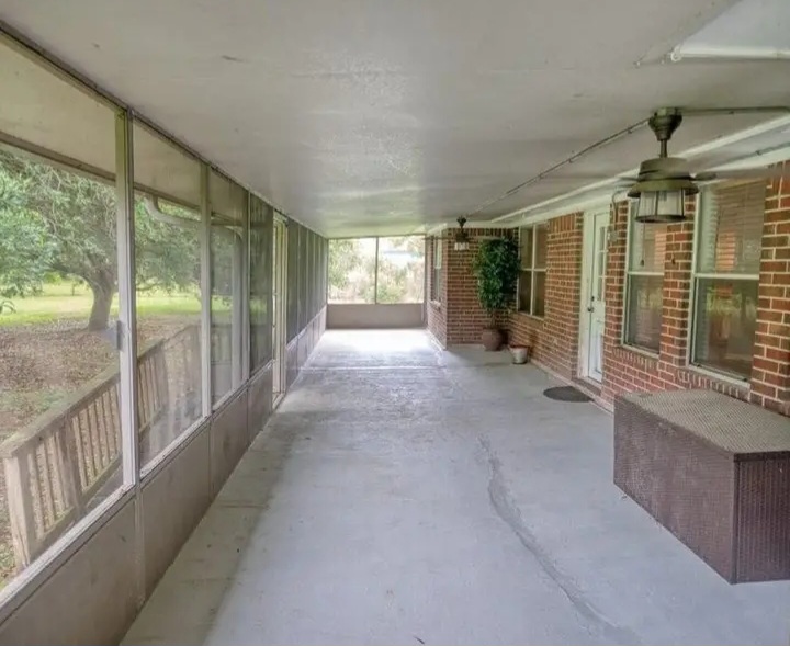 spacious home for sale in Angleton - Houses in Angleton - Imagem 8 of 10