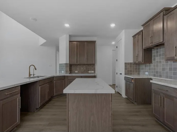 stunning 4-bedroom, 3.5-bath home for sale in Brookshire - Houses in Brookshire - 画像 2 of 10