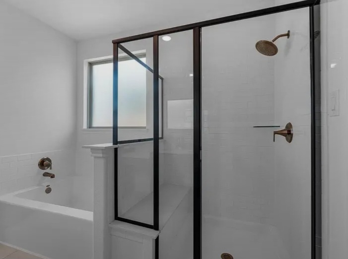 stunning 4-bedroom, 3.5-bath home for sale in Brookshire - Houses in Brookshire - 画像 9 of 10