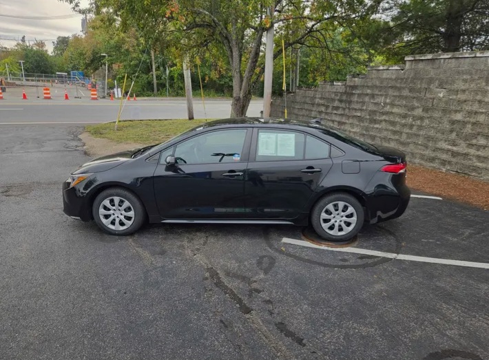 Toyota Corolla LE 2023 for sale in Wakefield, MA - Cars in Wakefield - 图像 2 of 9