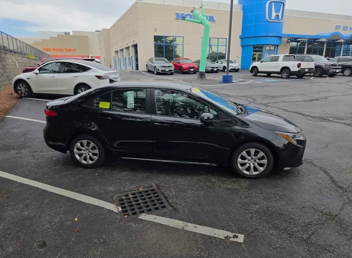 Toyota Corolla LE 2023 for sale in Wakefield, MA - Cars in Wakefield - 图像 4 of 9
