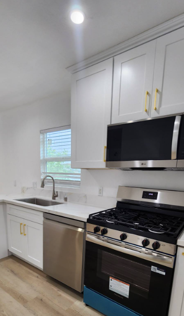 Remodeled House in BELL for Lease  2 Beds, 2 baths, backyard